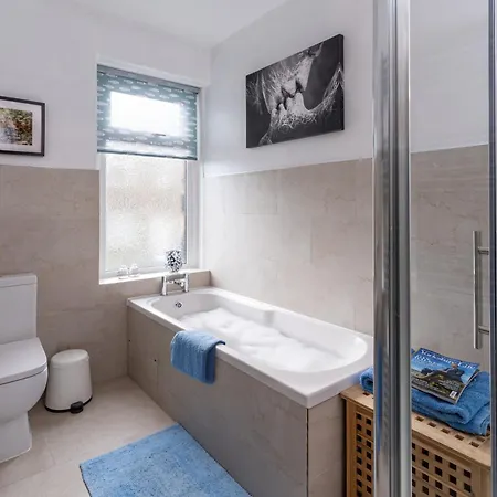 Aire Vue - * Skipton